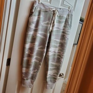Aerie Brand, Gray Camo, Sweats. W- Size Large. Like New, Never Washed.